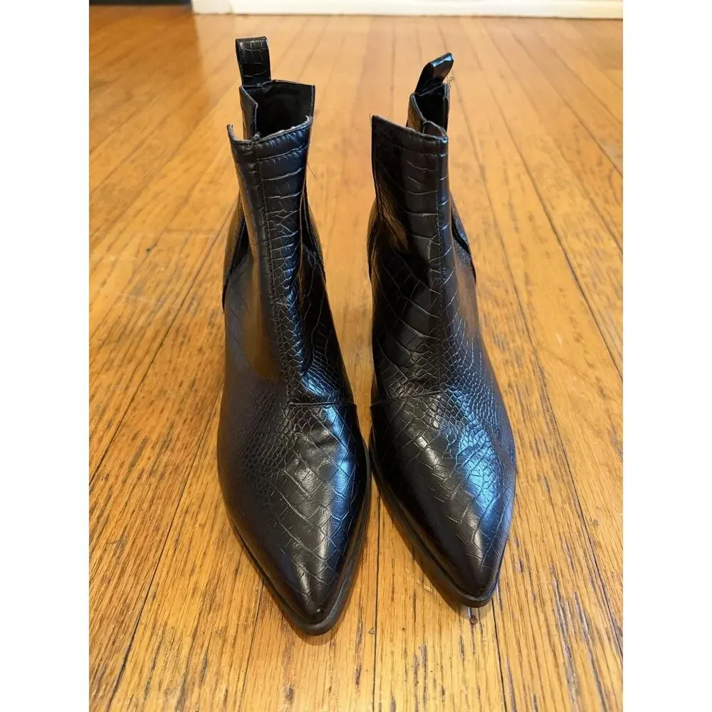 Billini Boots Womens Size 9 Black Croc Embossed Nahla Ankle Booties Block Heel